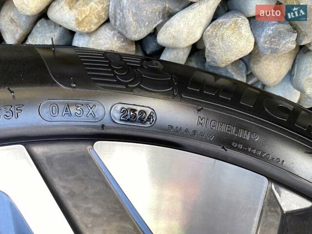 Красный Хендай Kona Electric, объемом двигателя 0 л и пробегом 117 тыс. км за 19200 $, фото 26 на Automoto.ua