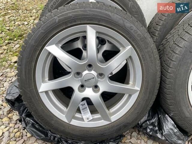 Червоний Хендай Kona Electric, об'ємом двигуна 0 л та пробігом 111 тис. км за 20700 $, фото 11 на Automoto.ua