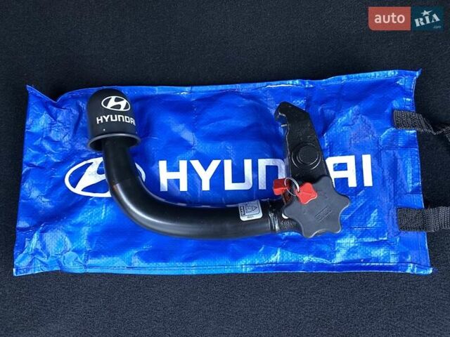 Красный Хендай Kona Electric, объемом двигателя 0 л и пробегом 113 тыс. км за 19950 $, фото 75 на Automoto.ua