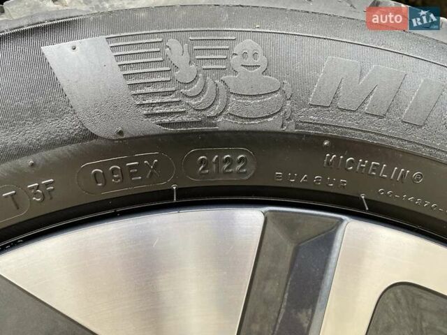 Червоний Хендай Kona Electric, об'ємом двигуна 0 л та пробігом 111 тис. км за 20700 $, фото 26 на Automoto.ua