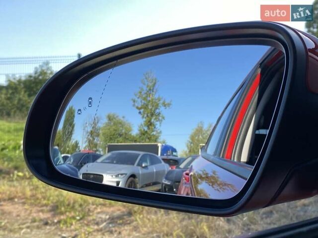 Красный Хендай Kona Electric, объемом двигателя 0 л и пробегом 113 тыс. км за 19950 $, фото 68 на Automoto.ua