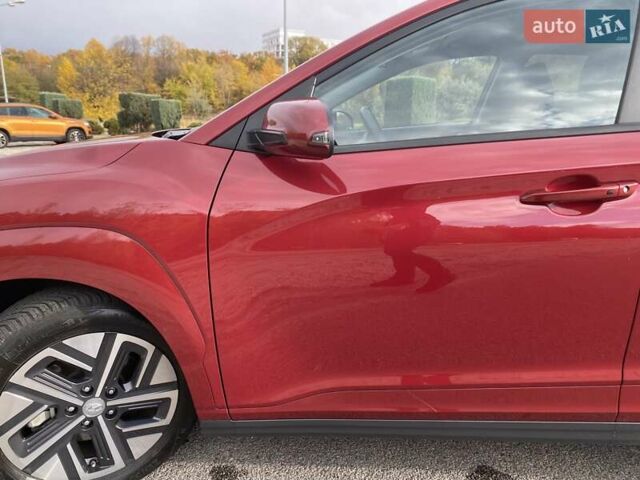 Червоний Хендай Kona Electric, об'ємом двигуна 0 л та пробігом 22 тис. км за 23700 $, фото 82 на Automoto.ua