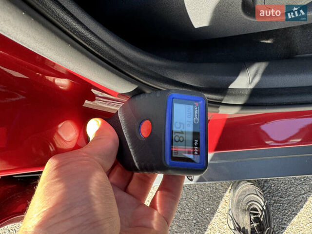 Красный Хендай Kona Electric, объемом двигателя 0 л и пробегом 53 тыс. км за 16900 $, фото 54 на Automoto.ua