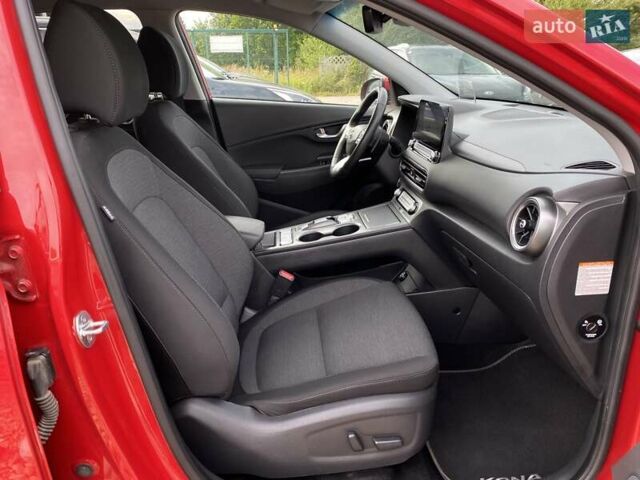 Красный Хендай Kona Electric, объемом двигателя 0 л и пробегом 117 тыс. км за 19200 $, фото 76 на Automoto.ua