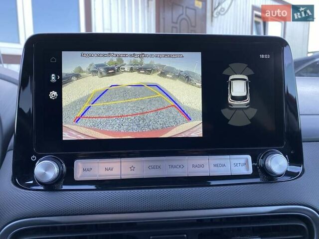 Красный Хендай Kona Electric, объемом двигателя 0 л и пробегом 113 тыс. км за 19950 $, фото 9 на Automoto.ua