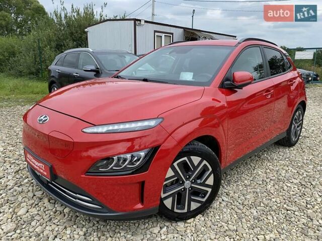 Красный Хендай Kona Electric, объемом двигателя 0 л и пробегом 111 тыс. км за 20400 $, фото 12 на Automoto.ua