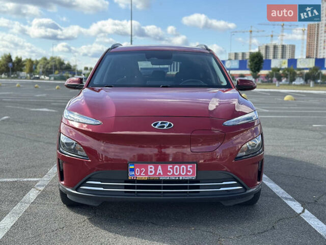 Красный Хендай Kona Electric, объемом двигателя 0 л и пробегом 53 тыс. км за 16900 $, фото 5 на Automoto.ua