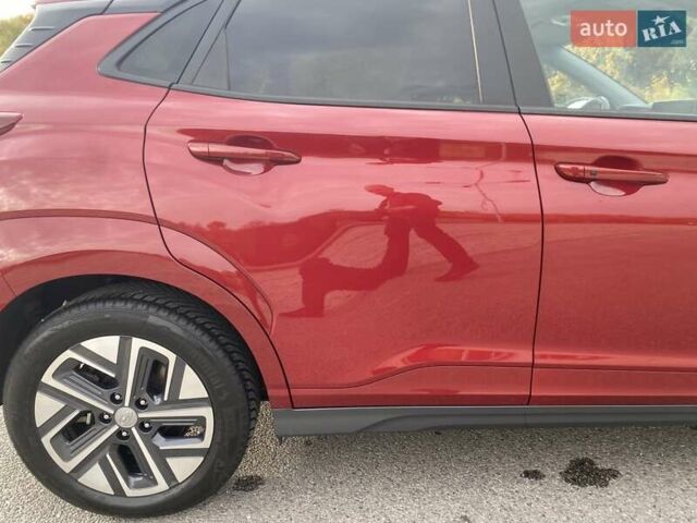Червоний Хендай Kona Electric, об'ємом двигуна 0 л та пробігом 22 тис. км за 23700 $, фото 93 на Automoto.ua