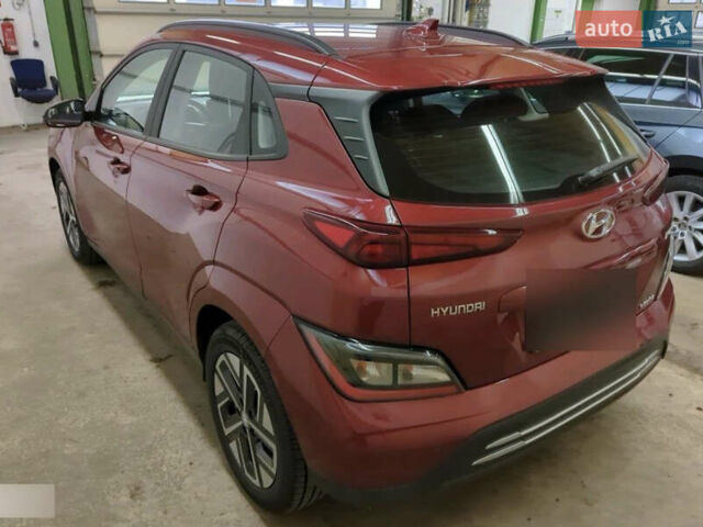 Красный Хендай Kona Electric, объемом двигателя 0 л и пробегом 84 тыс. км за 16950 $, фото 87 на Automoto.ua