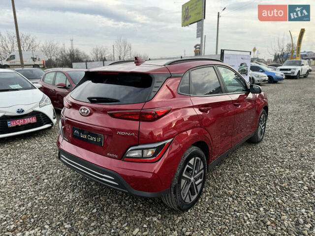 Красный Хендай Kona Electric, объемом двигателя 0 л и пробегом 51 тыс. км за 17999 $, фото 12 на Automoto.ua