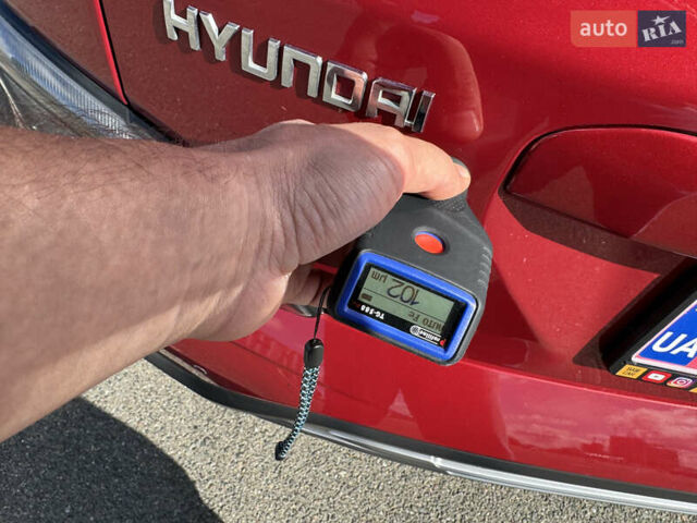 Красный Хендай Kona Electric, объемом двигателя 0 л и пробегом 53 тыс. км за 16900 $, фото 43 на Automoto.ua