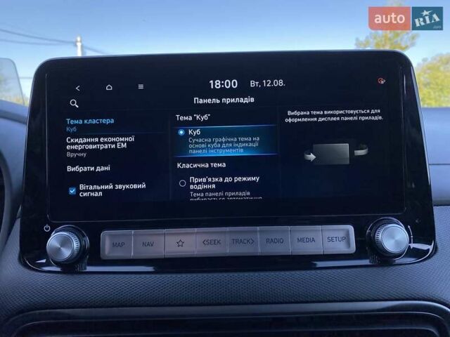 Красный Хендай Kona Electric, объемом двигателя 0 л и пробегом 113 тыс. км за 19950 $, фото 64 на Automoto.ua