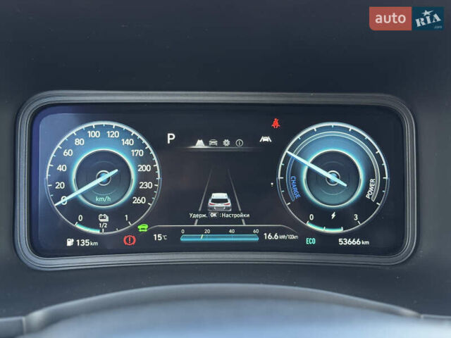 Красный Хендай Kona Electric, объемом двигателя 0 л и пробегом 53 тыс. км за 16900 $, фото 2 на Automoto.ua