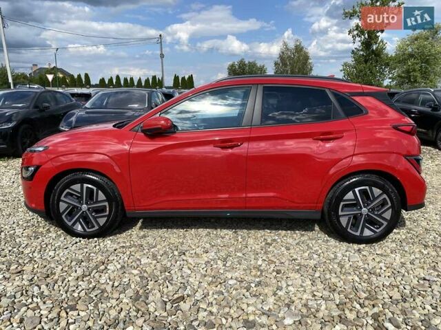 Красный Хендай Kona Electric, объемом двигателя 0 л и пробегом 117 тыс. км за 19200 $, фото 11 на Automoto.ua
