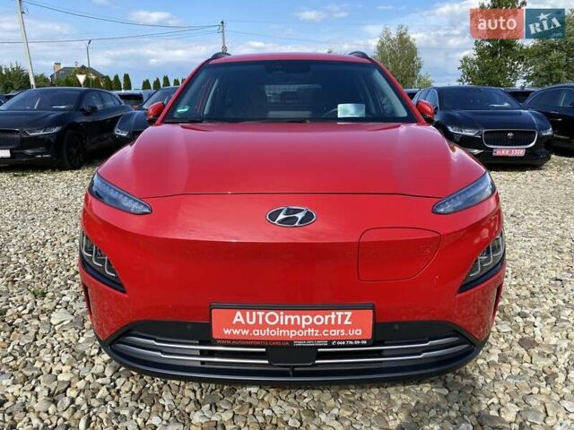 Красный Хендай Kona Electric, объемом двигателя 0 л и пробегом 117 тыс. км за 19200 $, фото 19 на Automoto.ua