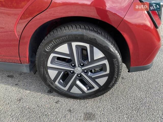 Червоний Хендай Kona Electric, об'ємом двигуна 0 л та пробігом 22 тис. км за 23700 $, фото 20 на Automoto.ua