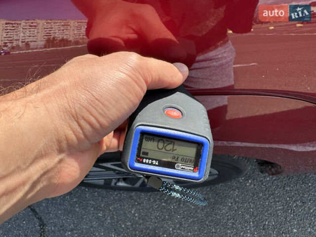 Красный Хендай Kona Electric, объемом двигателя 0 л и пробегом 53 тыс. км за 16900 $, фото 50 на Automoto.ua