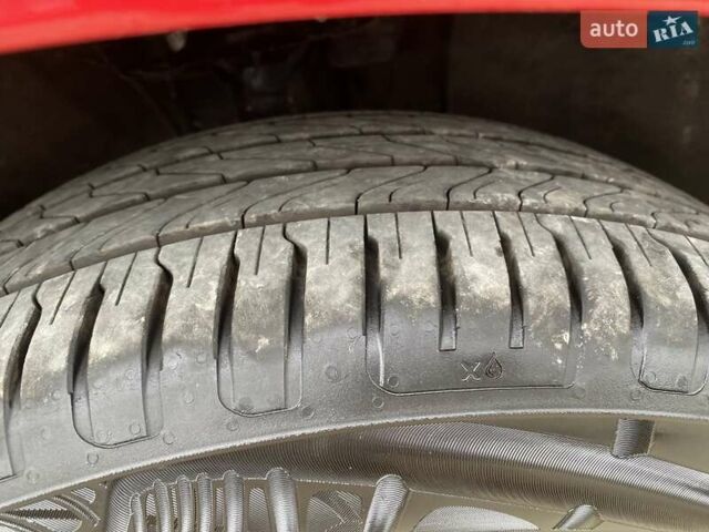 Червоний Хендай Kona Electric, об'ємом двигуна 0 л та пробігом 111 тис. км за 20700 $, фото 22 на Automoto.ua