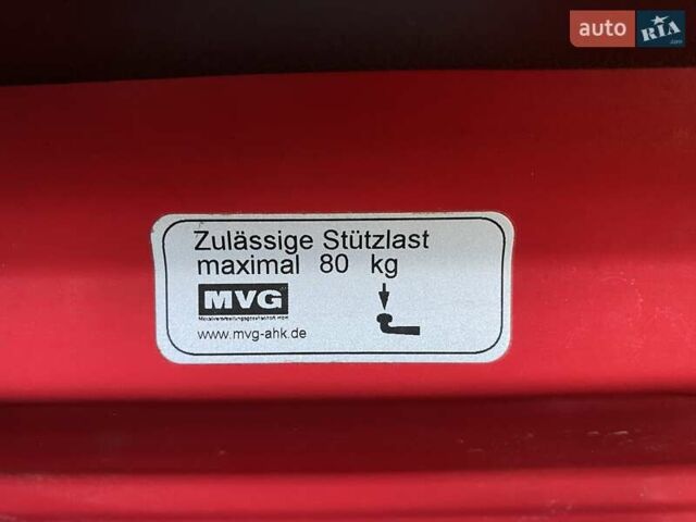Красный Хендай Kona Electric, объемом двигателя 0 л и пробегом 113 тыс. км за 19950 $, фото 76 на Automoto.ua