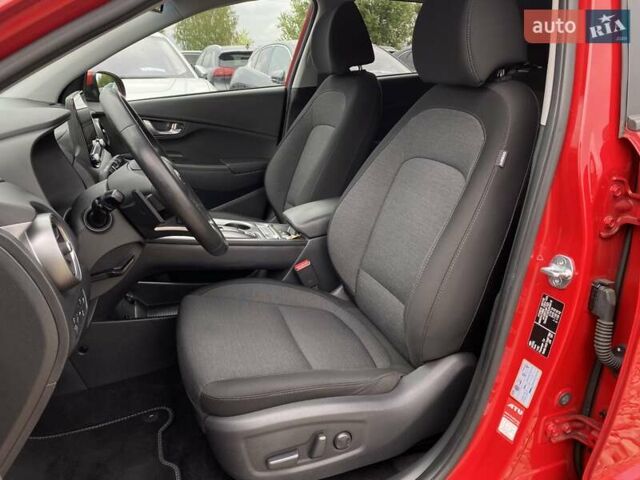 Червоний Хендай Kona Electric, об'ємом двигуна 0 л та пробігом 111 тис. км за 20700 $, фото 34 на Automoto.ua