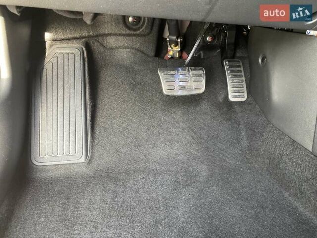 Червоний Хендай Kona Electric, об'ємом двигуна 0 л та пробігом 22 тис. км за 23700 $, фото 46 на Automoto.ua