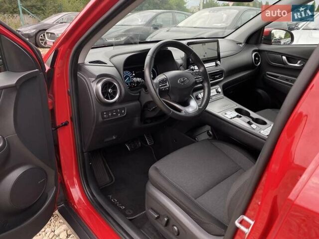 Червоний Хендай Kona Electric, об'ємом двигуна 0 л та пробігом 111 тис. км за 20700 $, фото 1 на Automoto.ua