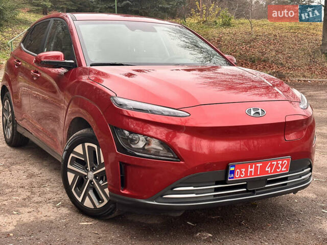 Красный Хендай Kona Electric, объемом двигателя 0 л и пробегом 87 тыс. км за 18500 $, фото 29 на Automoto.ua