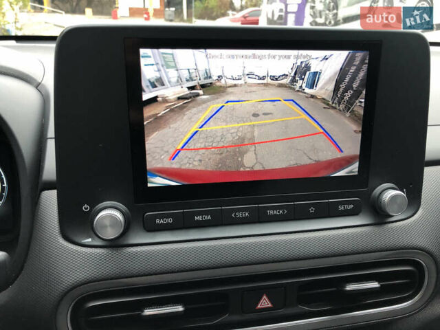 Красный Хендай Kona Electric, объемом двигателя 0 л и пробегом 104 тыс. км за 18200 $, фото 40 на Automoto.ua