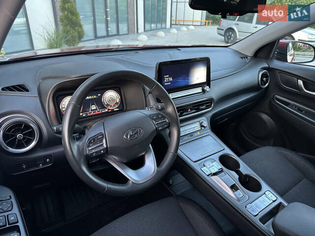 Красный Хендай Kona Electric, объемом двигателя 0 л и пробегом 41 тыс. км за 20000 $, фото 10 на Automoto.ua
