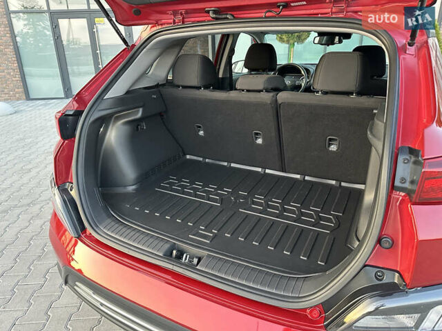 Красный Хендай Kona Electric, объемом двигателя 0 л и пробегом 41 тыс. км за 20000 $, фото 22 на Automoto.ua