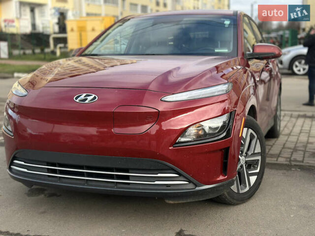Красный Хендай Kona Electric, объемом двигателя 0 л и пробегом 100 тыс. км за 17200 $, фото 16 на Automoto.ua