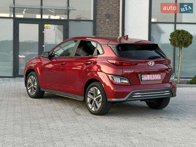 Красный Хендай Kona Electric, объемом двигателя 0 л и пробегом 41 тыс. км за 20000 $, фото 5 на Automoto.ua
