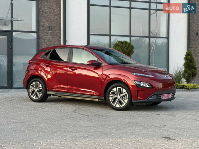 Красный Хендай Kona Electric, объемом двигателя 0 л и пробегом 41 тыс. км за 20000 $, фото 2 на Automoto.ua