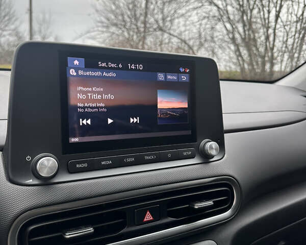 Красный Хендай Kona Electric, объемом двигателя 0 л и пробегом 87 тыс. км за 18500 $, фото 20 на Automoto.ua