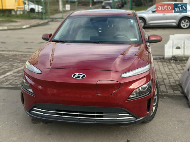 Красный Хендай Kona Electric, объемом двигателя 0 л и пробегом 100 тыс. км за 17200 $, фото 18 на Automoto.ua
