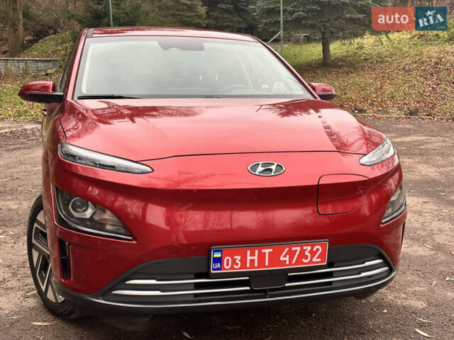 Красный Хендай Kona Electric, объемом двигателя 0 л и пробегом 87 тыс. км за 18500 $, фото 30 на Automoto.ua