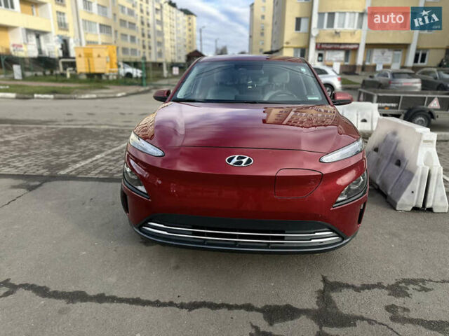 Красный Хендай Kona Electric, объемом двигателя 0 л и пробегом 100 тыс. км за 17200 $, фото 27 на Automoto.ua