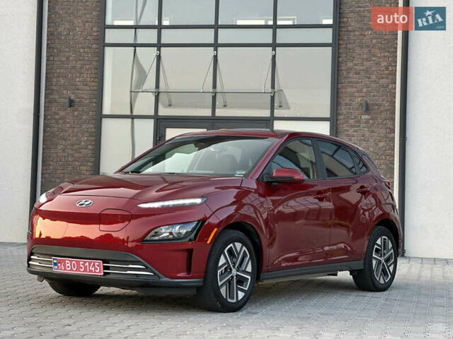 Красный Хендай Kona Electric, объемом двигателя 0 л и пробегом 41 тыс. км за 20000 $, фото 3 на Automoto.ua