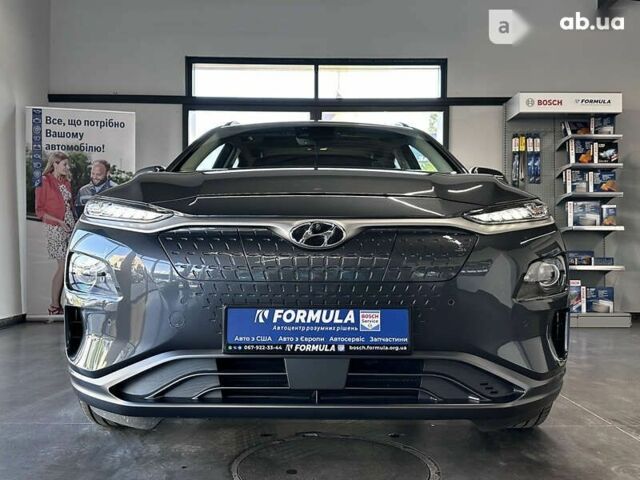 Хендай Kona Electric, объемом двигателя 0 л и пробегом 43 тыс. км за 27990 $, фото 7 на Automoto.ua