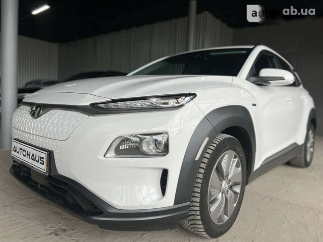 Хендай Kona Electric, объемом двигателя 0 л и пробегом 39 тыс. км за 21900 $, фото 1 на Automoto.ua