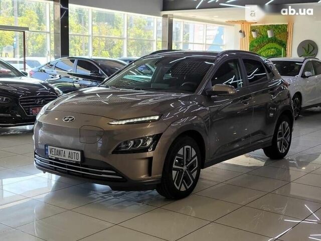 Хендай Kona Electric, объемом двигателя 0 л и пробегом 2 тыс. км за 35300 $, фото 2 на Automoto.ua