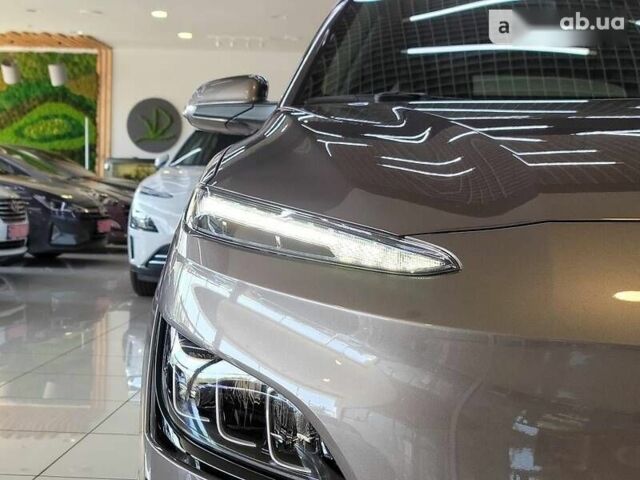 Хендай Kona Electric, объемом двигателя 0 л и пробегом 2 тыс. км за 35300 $, фото 7 на Automoto.ua