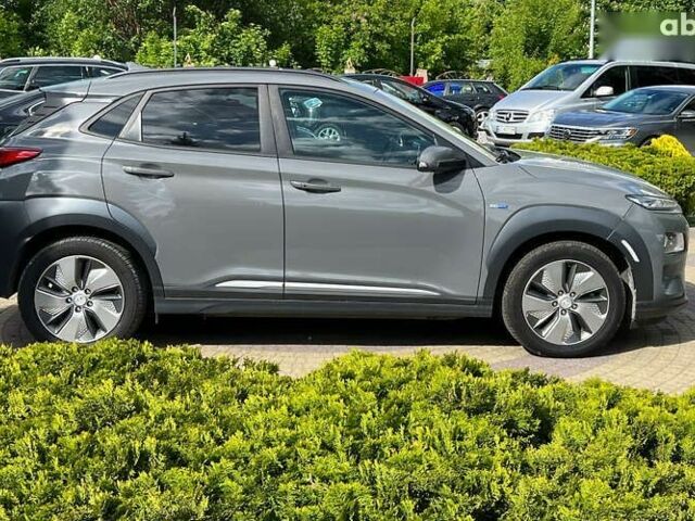 Хендай Kona Electric, объемом двигателя 0 л и пробегом 119 тыс. км за 16990 $, фото 7 на Automoto.ua