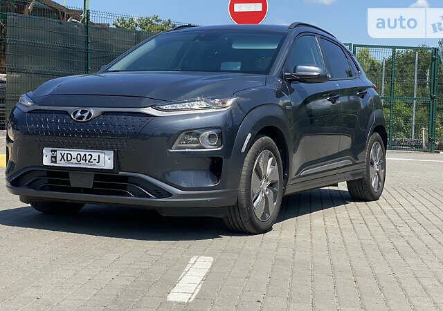 Хендай Kona Electric, объемом двигателя 0 л и пробегом 198 тыс. км за 23200 $, фото 10 на Automoto.ua