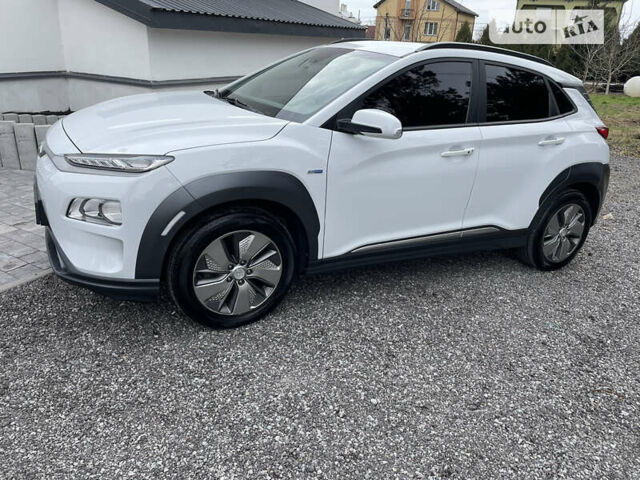 Хендай Kona Electric, объемом двигателя 0 л и пробегом 159 тыс. км за 17900 $, фото 5 на Automoto.ua