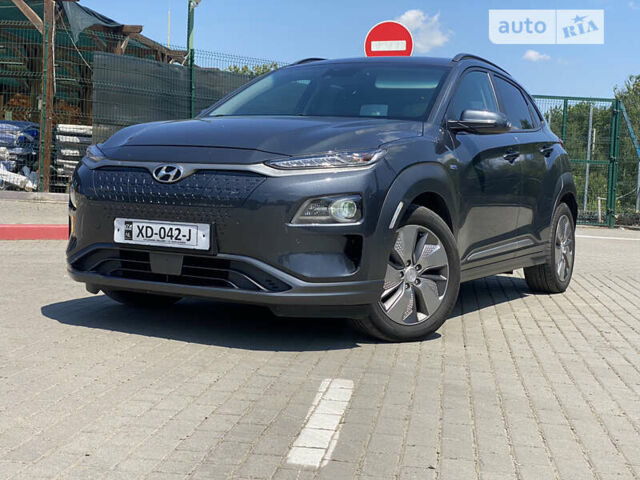 Хендай Kona Electric, объемом двигателя 0 л и пробегом 198 тыс. км за 23200 $, фото 3 на Automoto.ua