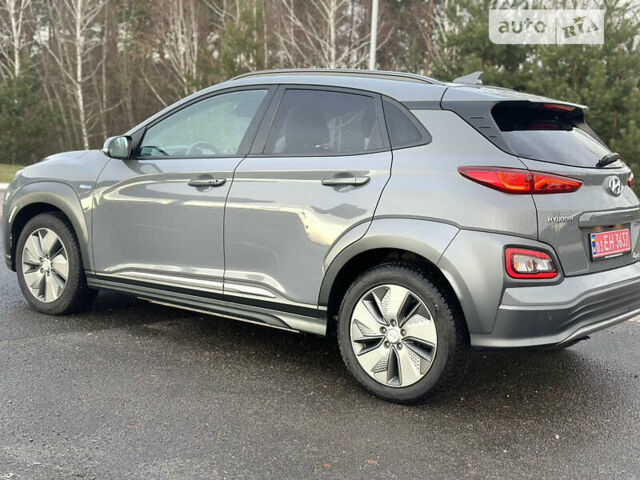 Хендай Kona Electric, объемом двигателя 0 л и пробегом 99 тыс. км за 19200 $, фото 7 на Automoto.ua