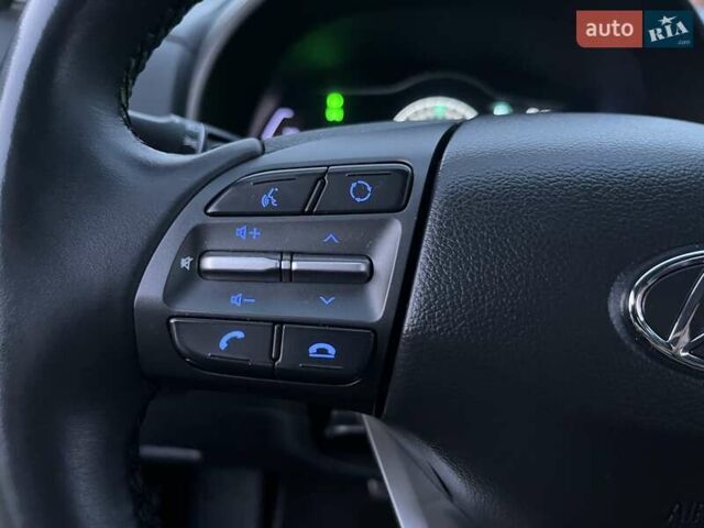 Хендай Kona Electric, объемом двигателя 0 л и пробегом 92 тыс. км за 18900 $, фото 45 на Automoto.ua