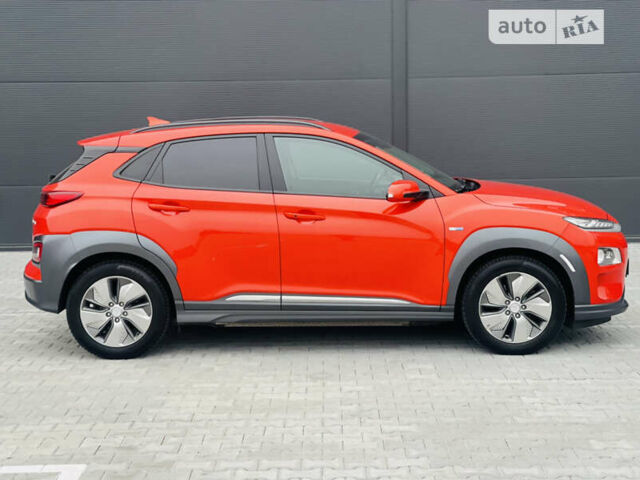 Хендай Kona Electric, объемом двигателя 0 л и пробегом 125 тыс. км за 18500 $, фото 13 на Automoto.ua