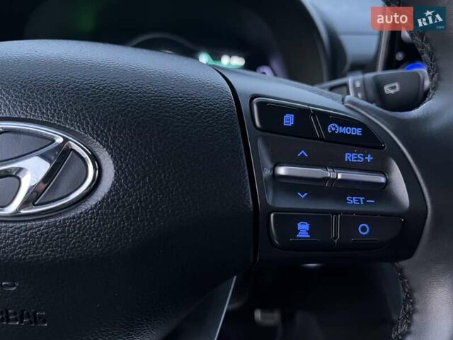 Хендай Kona Electric, объемом двигателя 0 л и пробегом 92 тыс. км за 18900 $, фото 44 на Automoto.ua